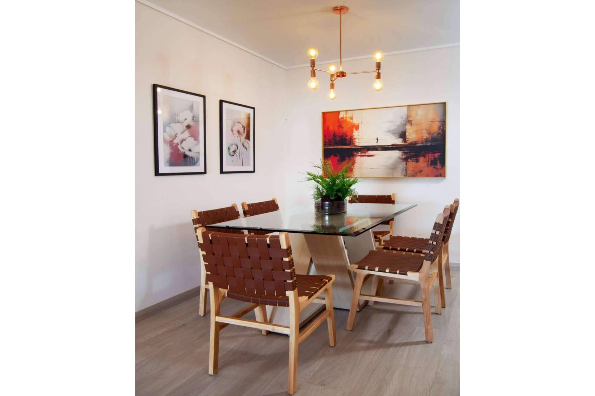 Webdecor se encuentra entre los líderes fabricantes directos de muebles de diseño a medida